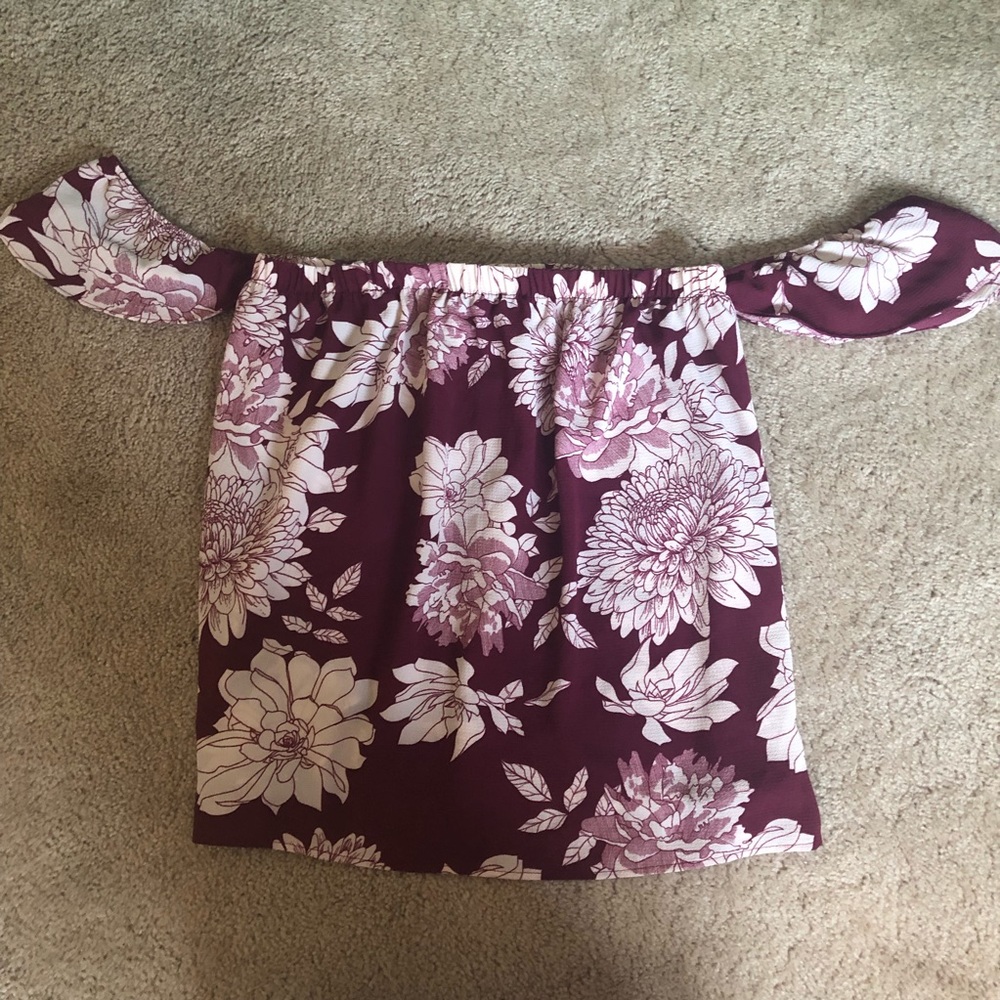 NWT Blue Rain maroon floral off the shoulder top